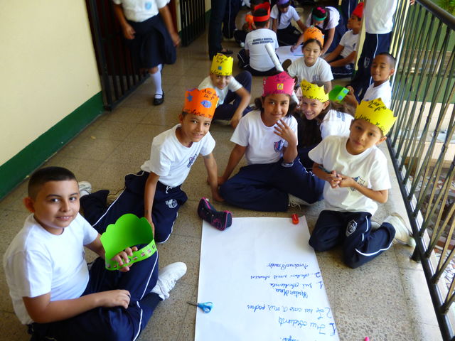 Trabajando el Triduo Escolar alumnos de 4to grado