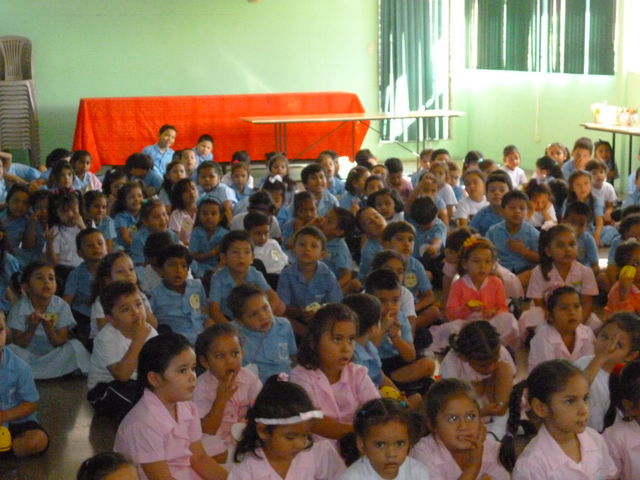 Primeros Niveles en el Triduo Escolar